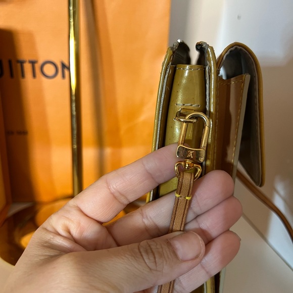 π₯π₯ Louis Vuitton verni monogram motto bag - Picture 10 of 12